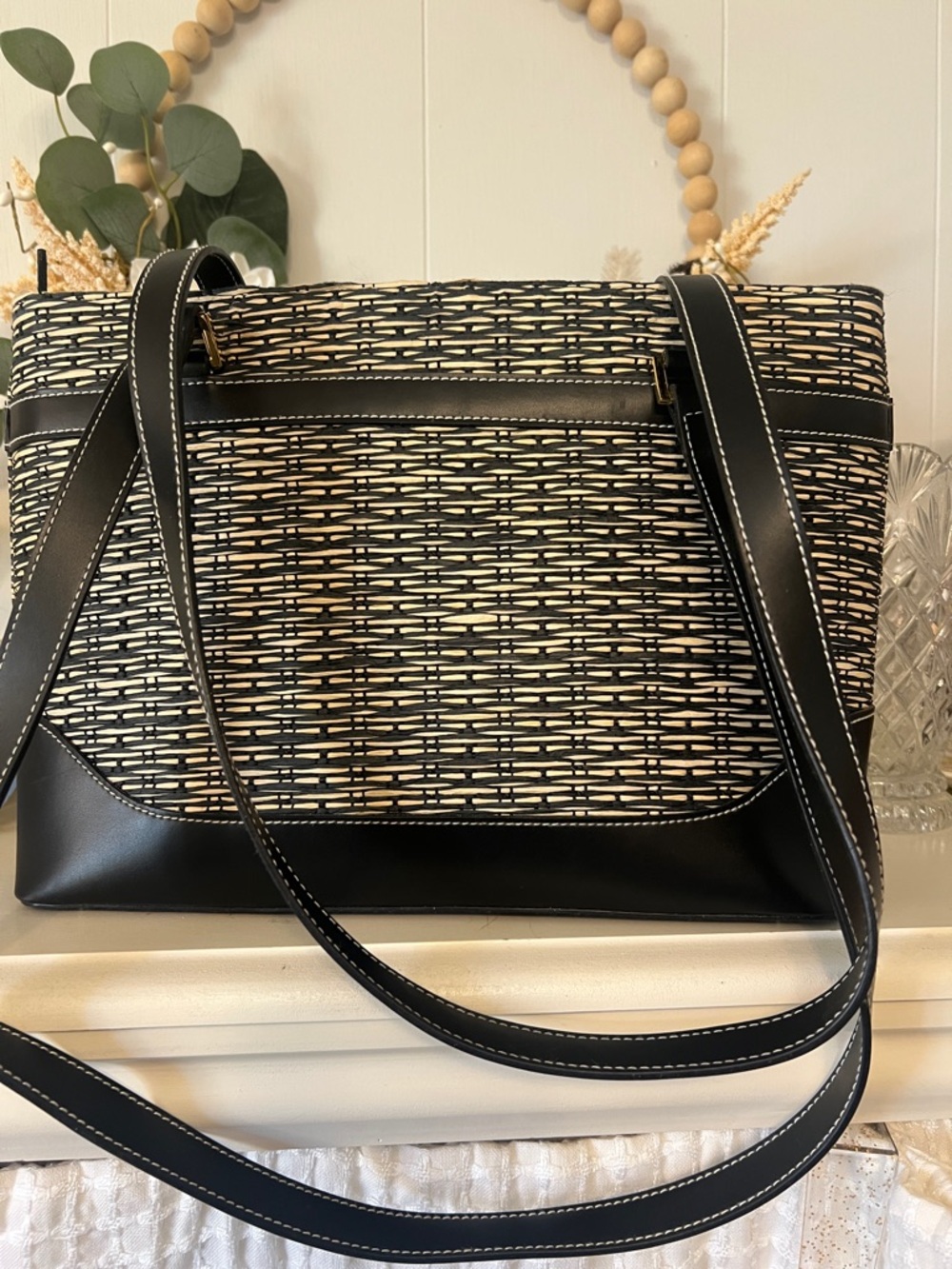 Etienne Aigner Black & Cream Woven Tote with Gold Hardware - Picture 4 of 11